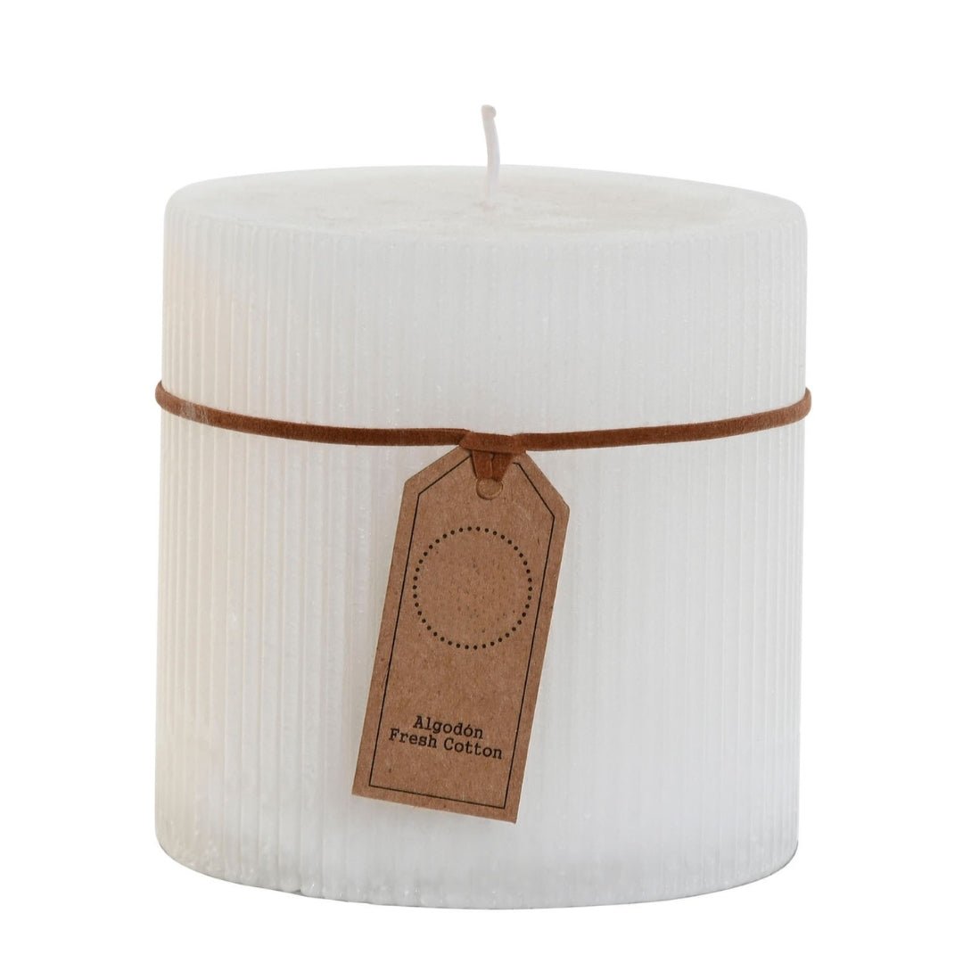 Medium White Grated Candle - LUXONAS
