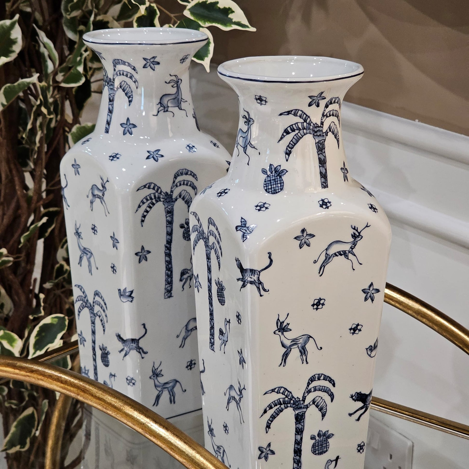 Shangri - La Ceramic Vase - LUXONAS