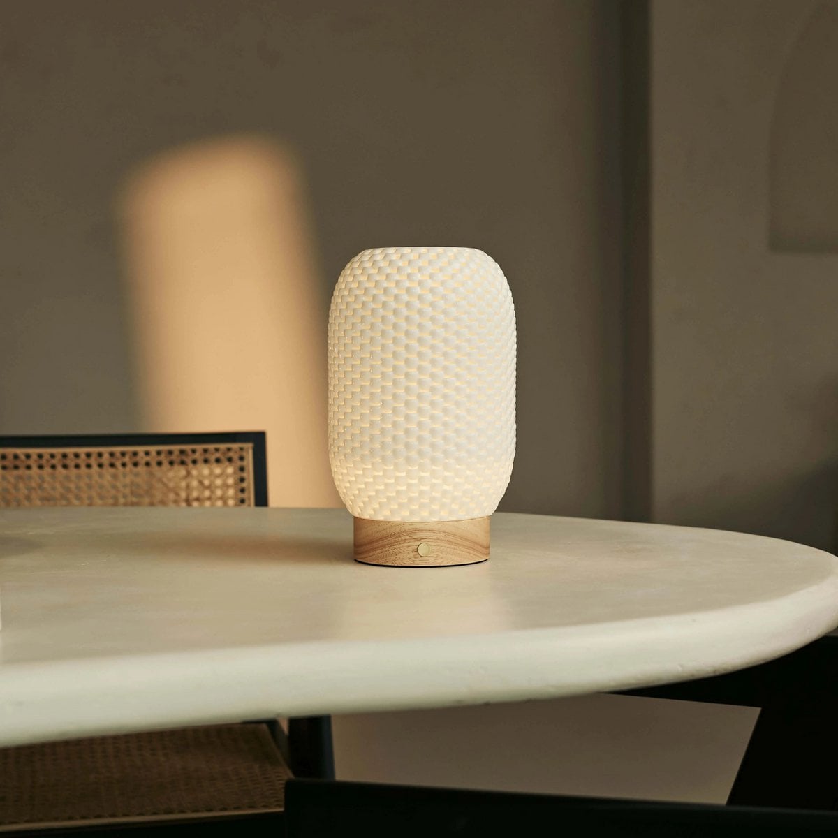 Aurora Light Brown Wooden Cordless Table Lamp | 3D - Printed Porcelain, Dimmable & Up to 100 Hours of Battery Life - LUXONAS HOME