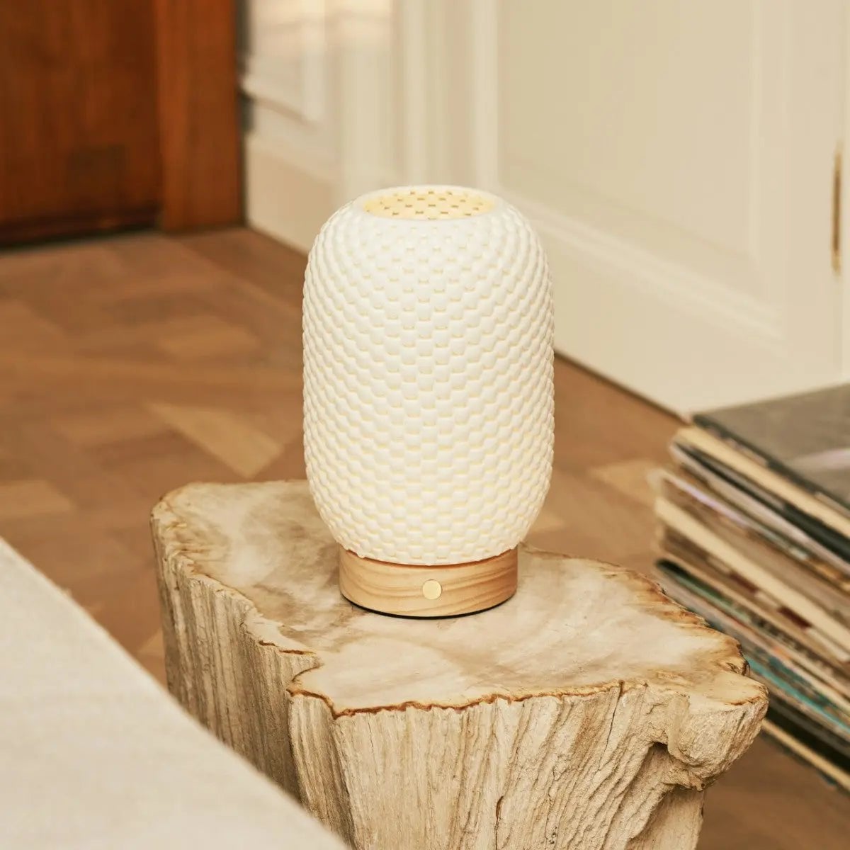 Aurora Light Brown Wooden Cordless Table Lamp | 3D - Printed Porcelain, Dimmable & Up to 100 Hours of Battery Life - LUXONAS HOME