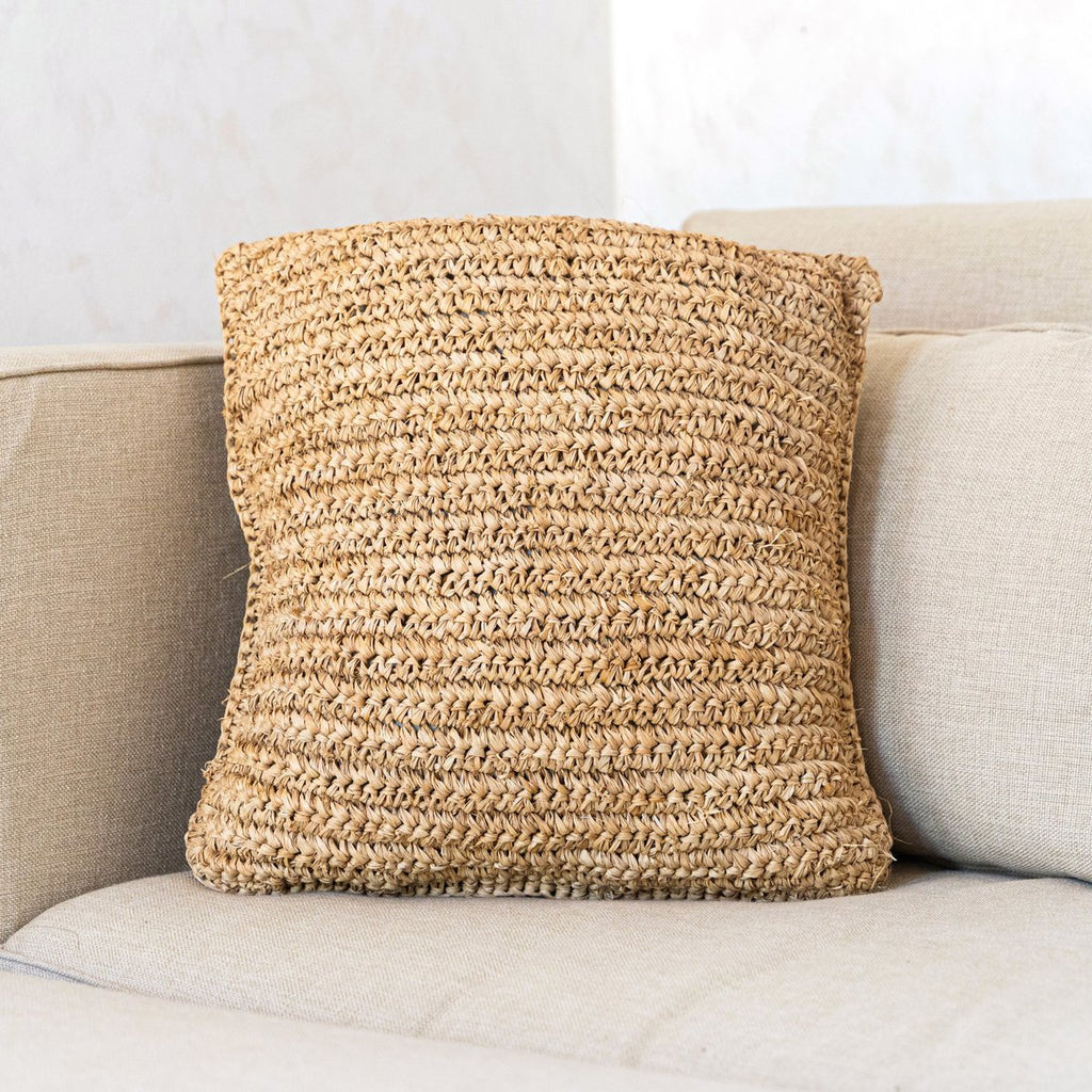 Boho Raffia Cushion – 40x40 cm Decorative Woven Cushion – Sofa Cushion – Natural Beige Square Pillow Handmade from Raffia JIWA - LUXONAS HOME