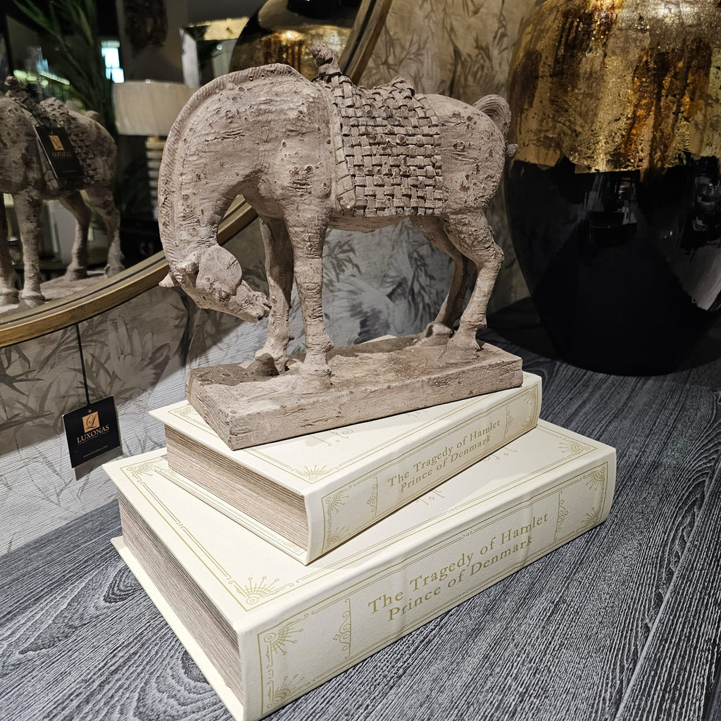 Bowing Horse Ornament - LUXONAS