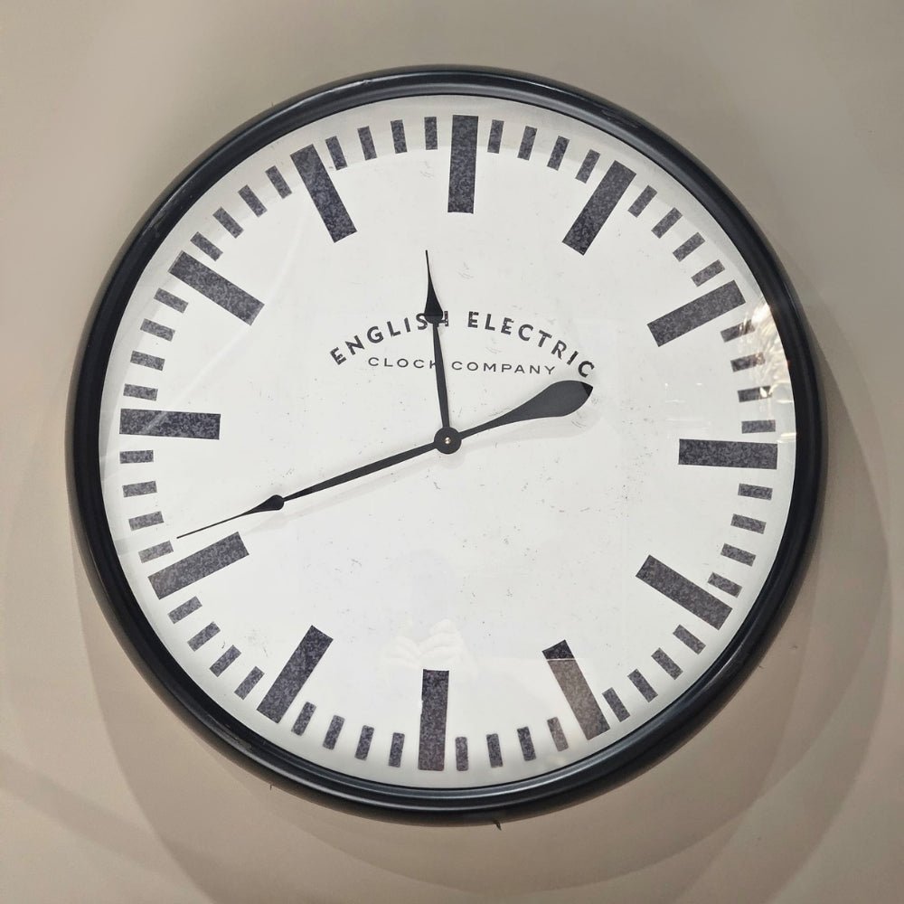 Classic English Electric Clock – Timeless Wall Décor - LUXONAS HOME