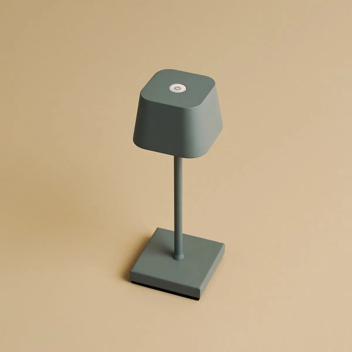 Combi Set Professional | 8 x Sarphati Mini Mouse Grey Rechargeable Table Lamps & 1 x Central Station Charging Station - LUXONAS HOME