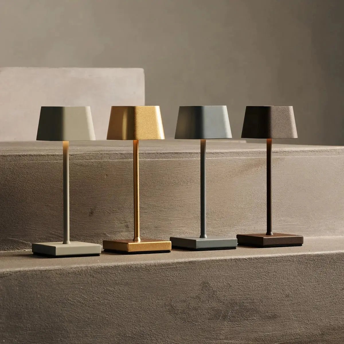 Combi Set Professional | 8 x Sarphati Mini Shadow Grey Rechargeable Table Lamps & 1 x Central Station Charging Station - LUXONAS HOME