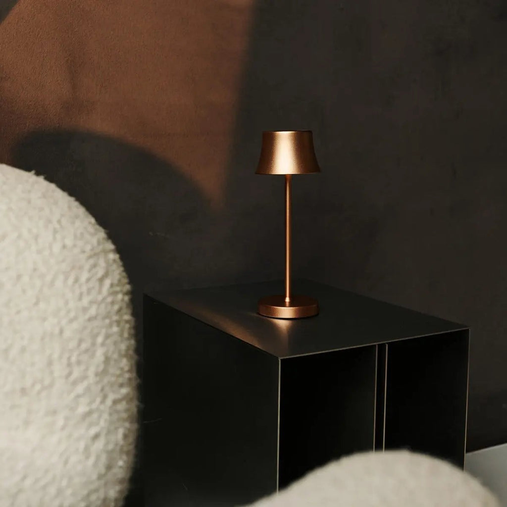 De Pijp Mini Copper Rechargeable Table Lamp | Wireless Charging & Dimmable - LUXONAS HOME