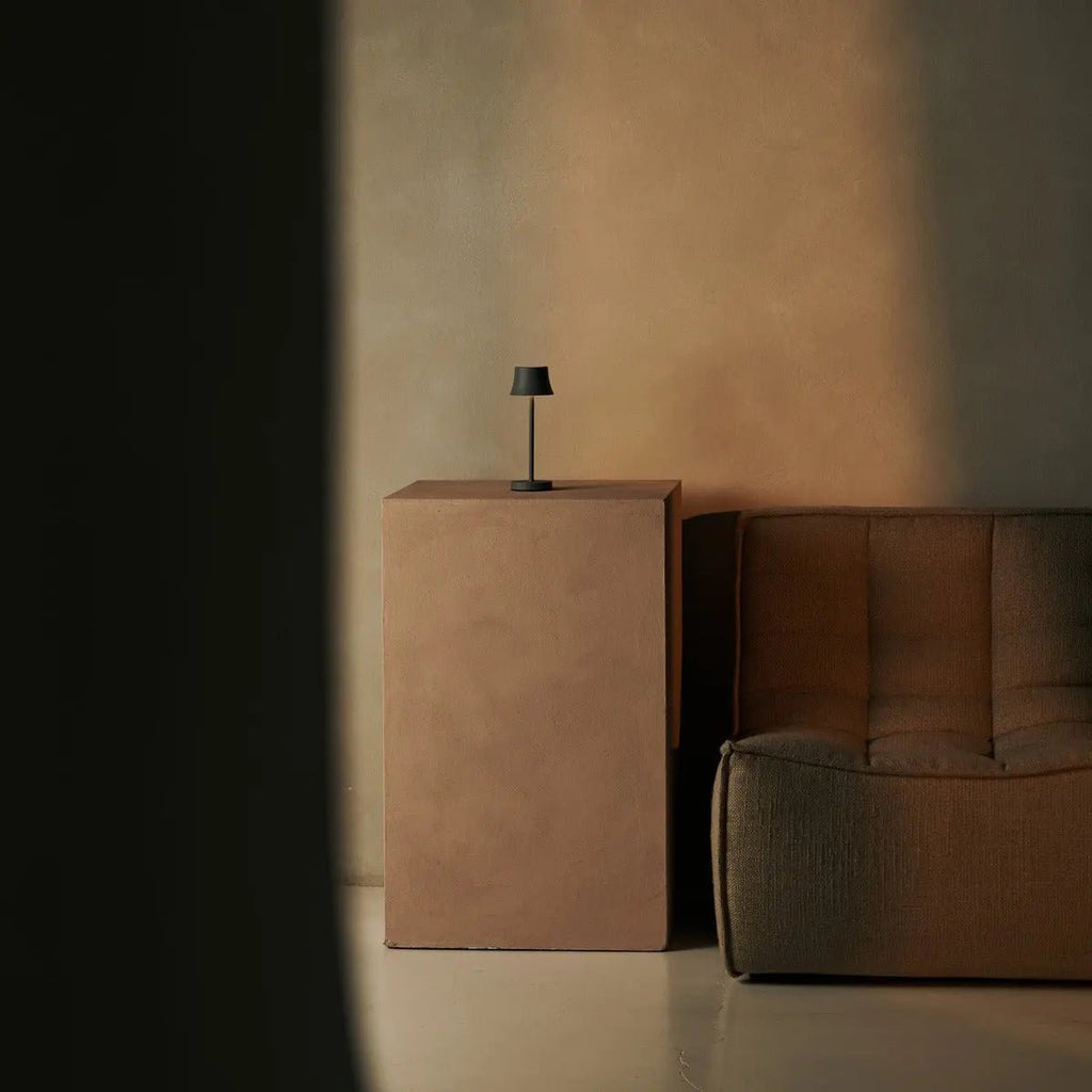 De Pijp Mini Mouse Grey Rechargeable Table Lamp | Wireless Charging & Dimmable - LUXONAS HOME