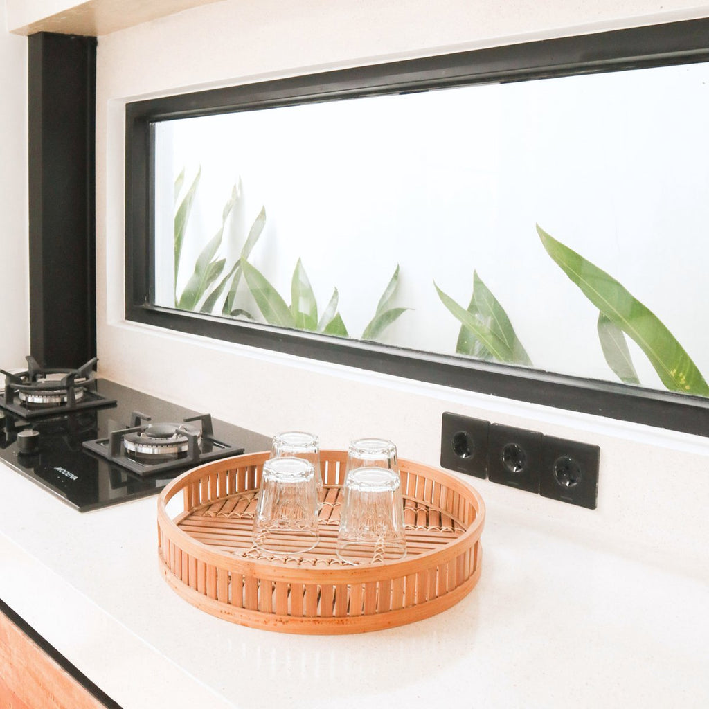 Decorative Bamboo Serving Tray, Round Ø 40 cm SENAYAN - LUXONAS HOME