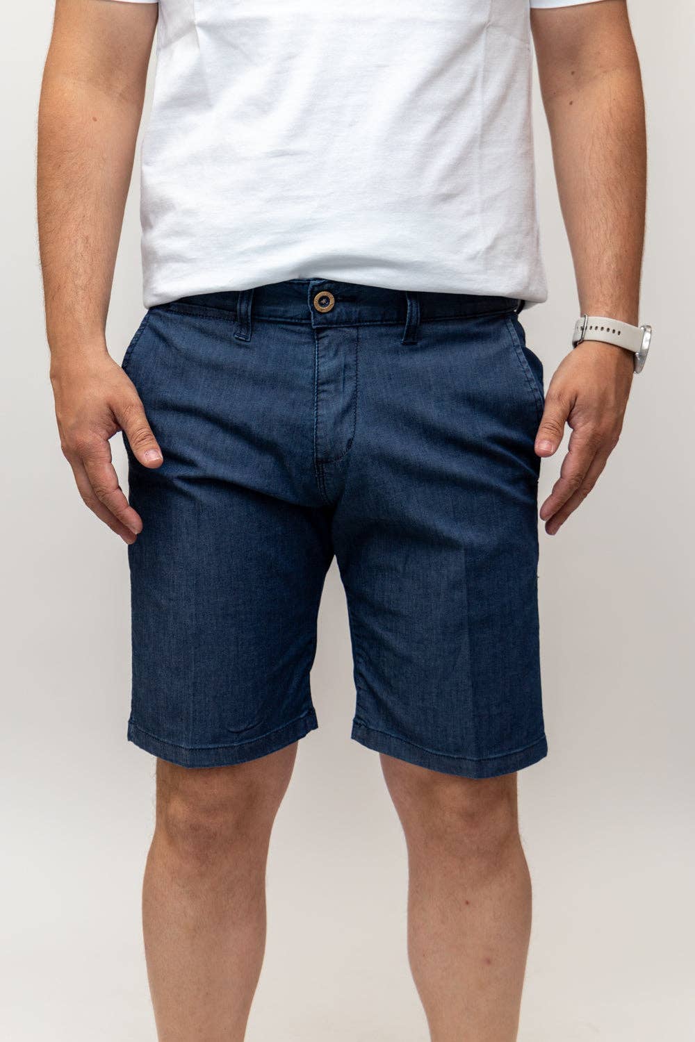 Elastic Stone Wash Bermuda Shorts with Tencel Blend
