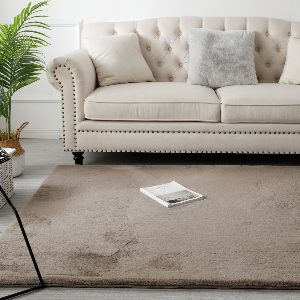 Fluffy Rug Taupe 160x230CM - LUXONAS HOME