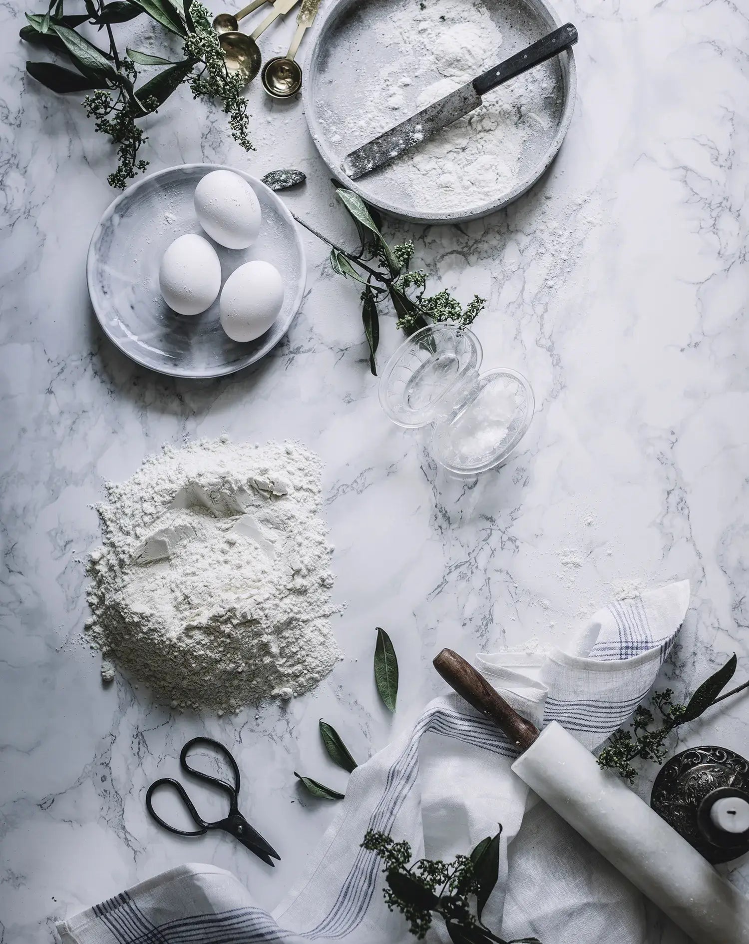 From Oven to Table Book - LUXONAS