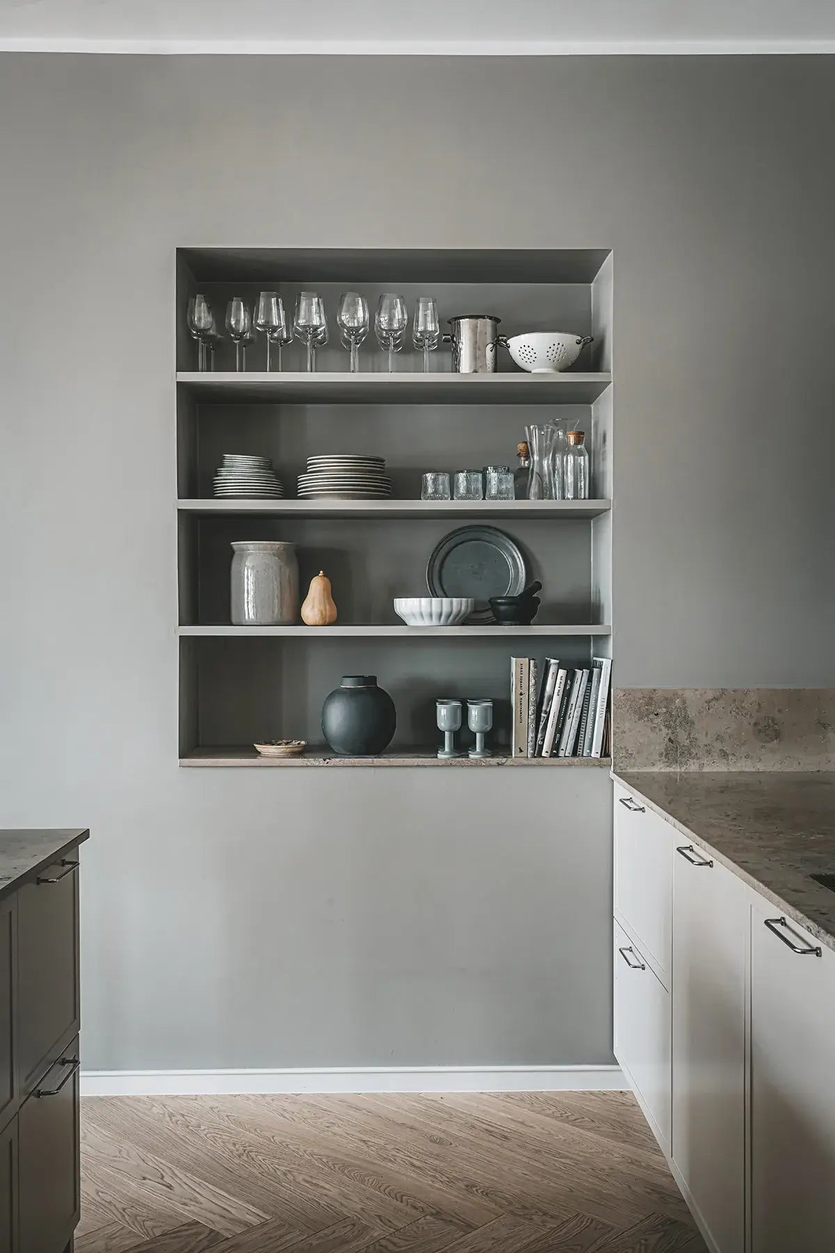 Home Made - Secrets To Timeless Interiors - LUXONAS