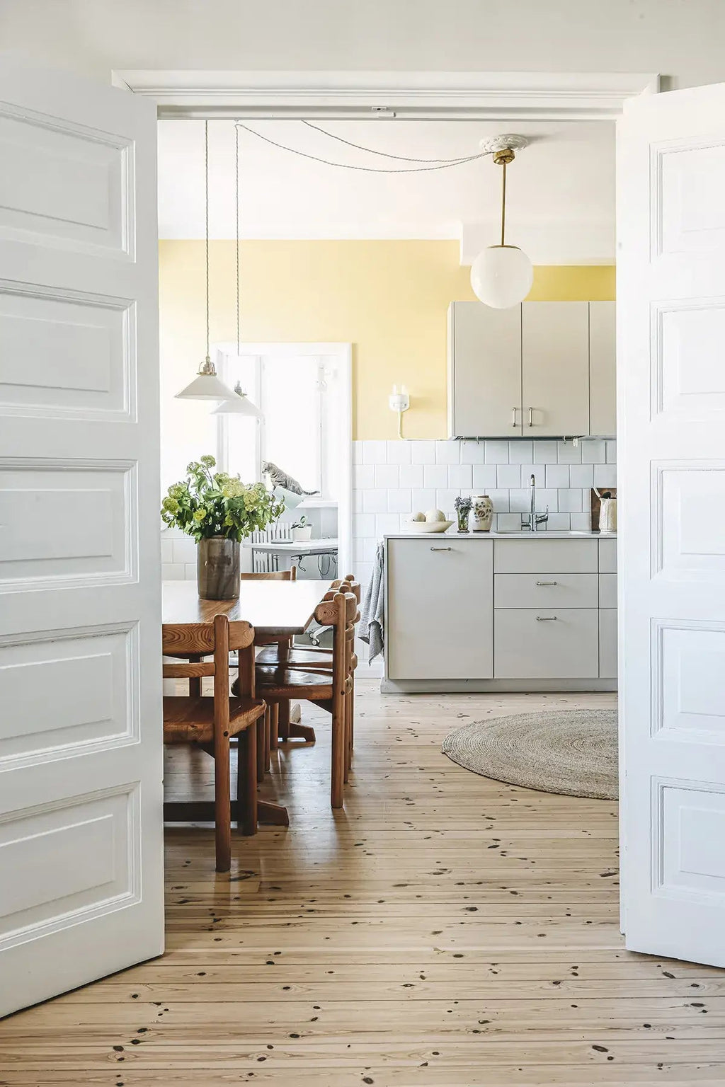 Home Made - Secrets To Timeless Interiors - LUXONAS