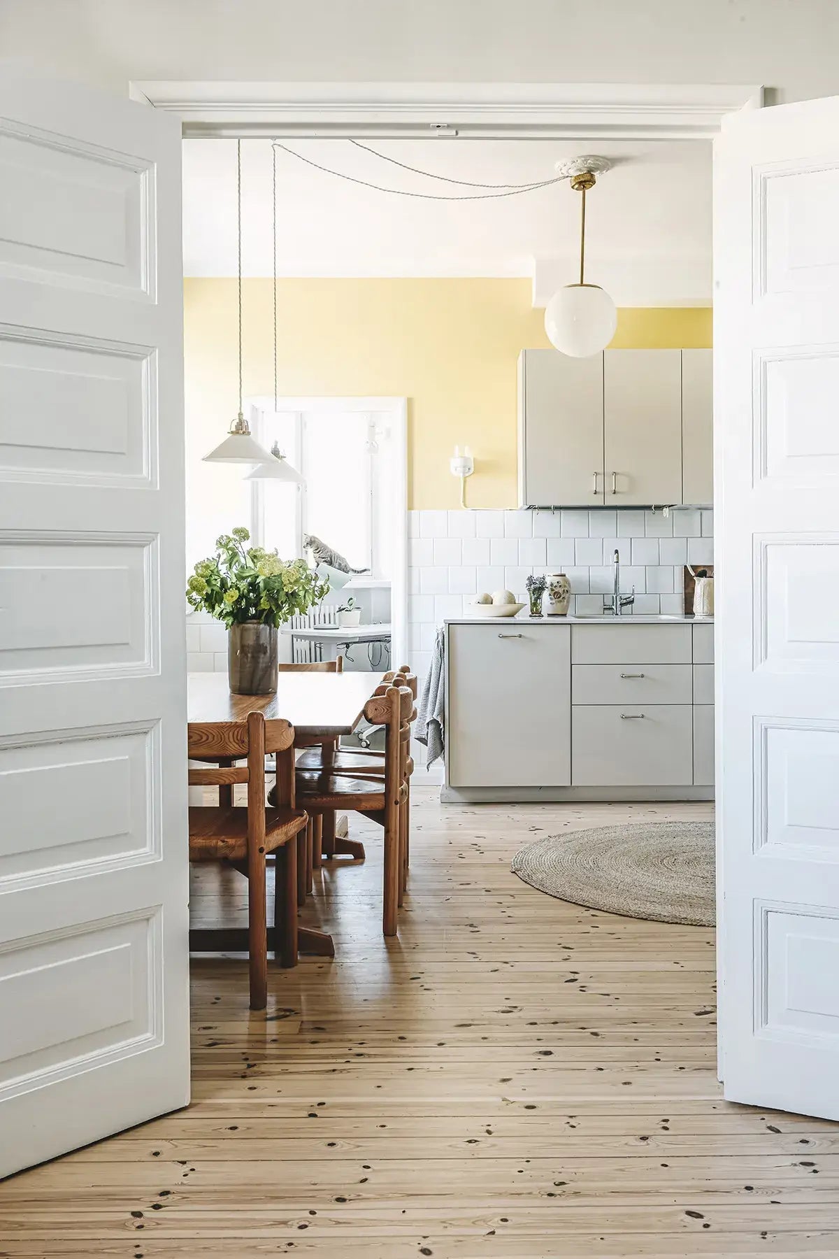 Home Made - Secrets To Timeless Interiors - LUXONAS