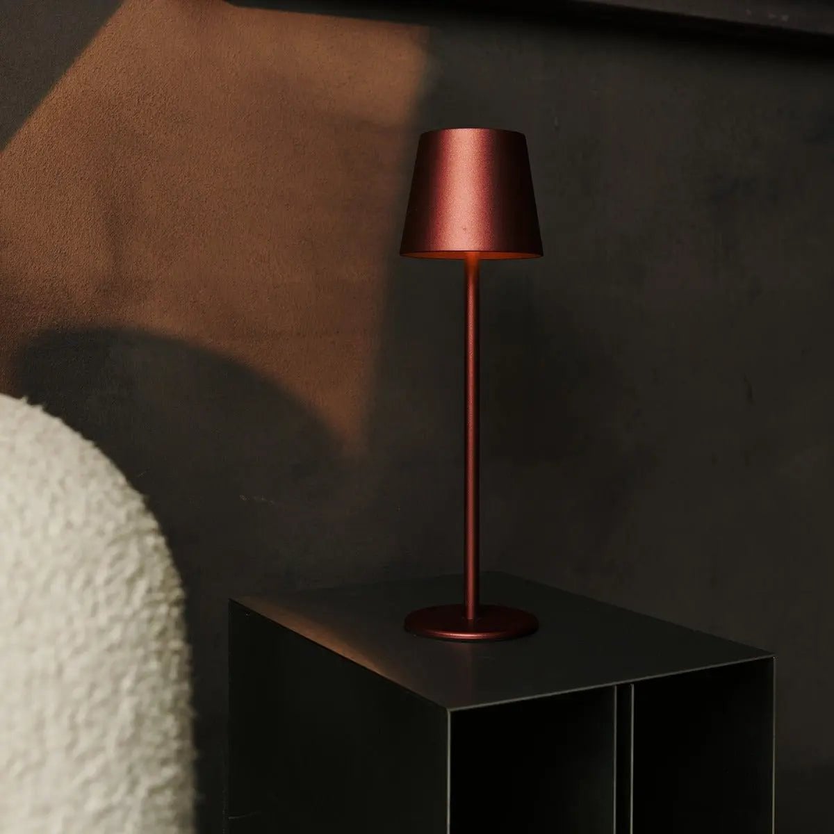 Jasper Bronze Wireless Lamp with Battery | Dimmable & 3 Light Stages - LUXONAS HOME