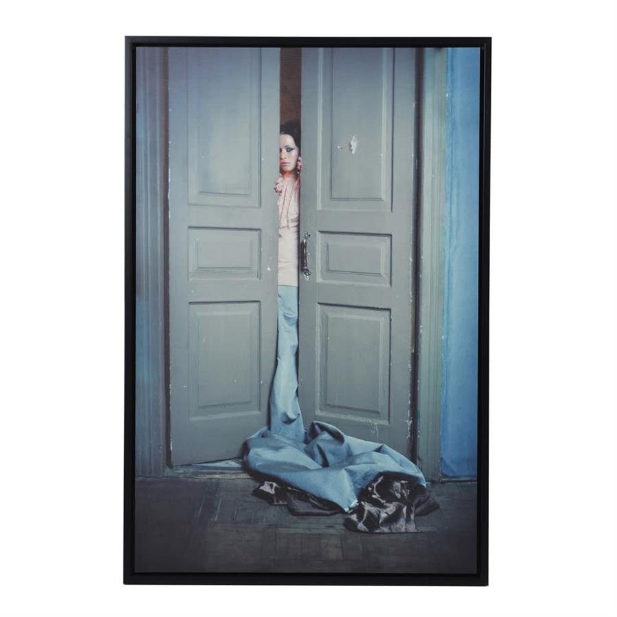 'Lady Behind Doors' Picture - LUXONAS