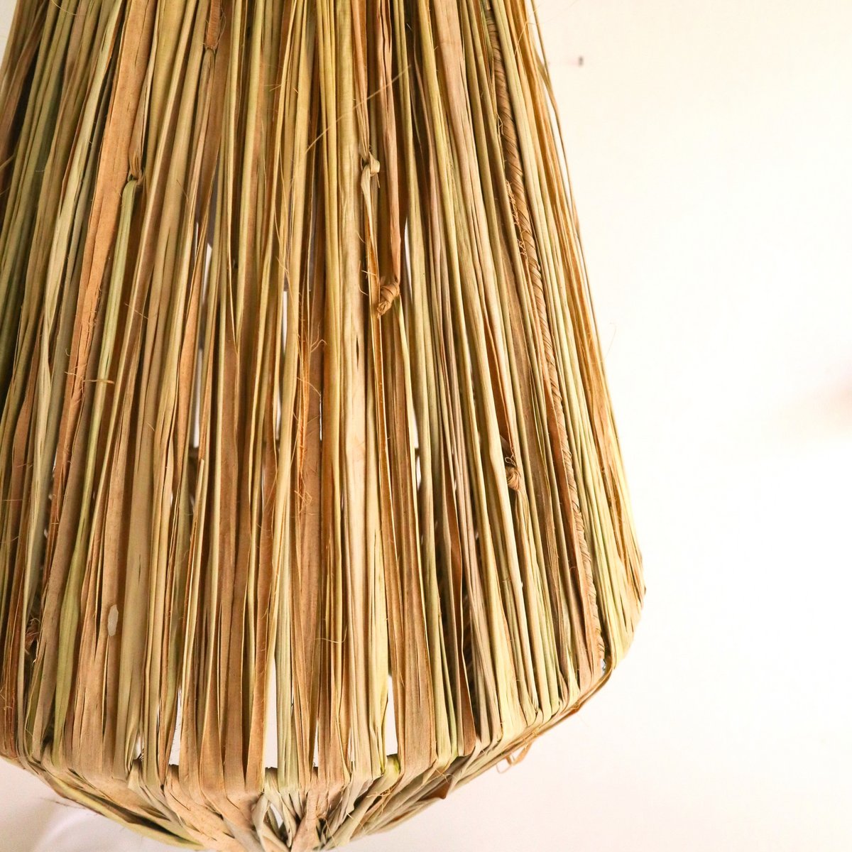 Lampshade Ceiling Lamp Pendant round ENDAH made from Raffia - LUXONAS HOME
