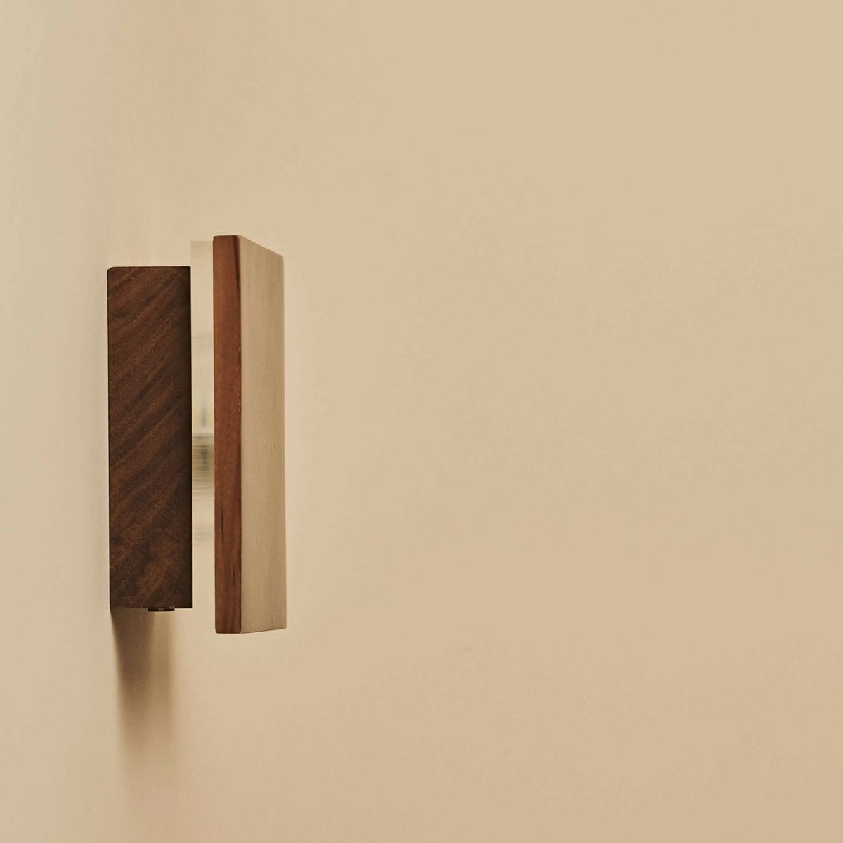 Lane Walnut Cordless Wall Light | Rechargeable & Dimmable Design - LUXONAS HOME