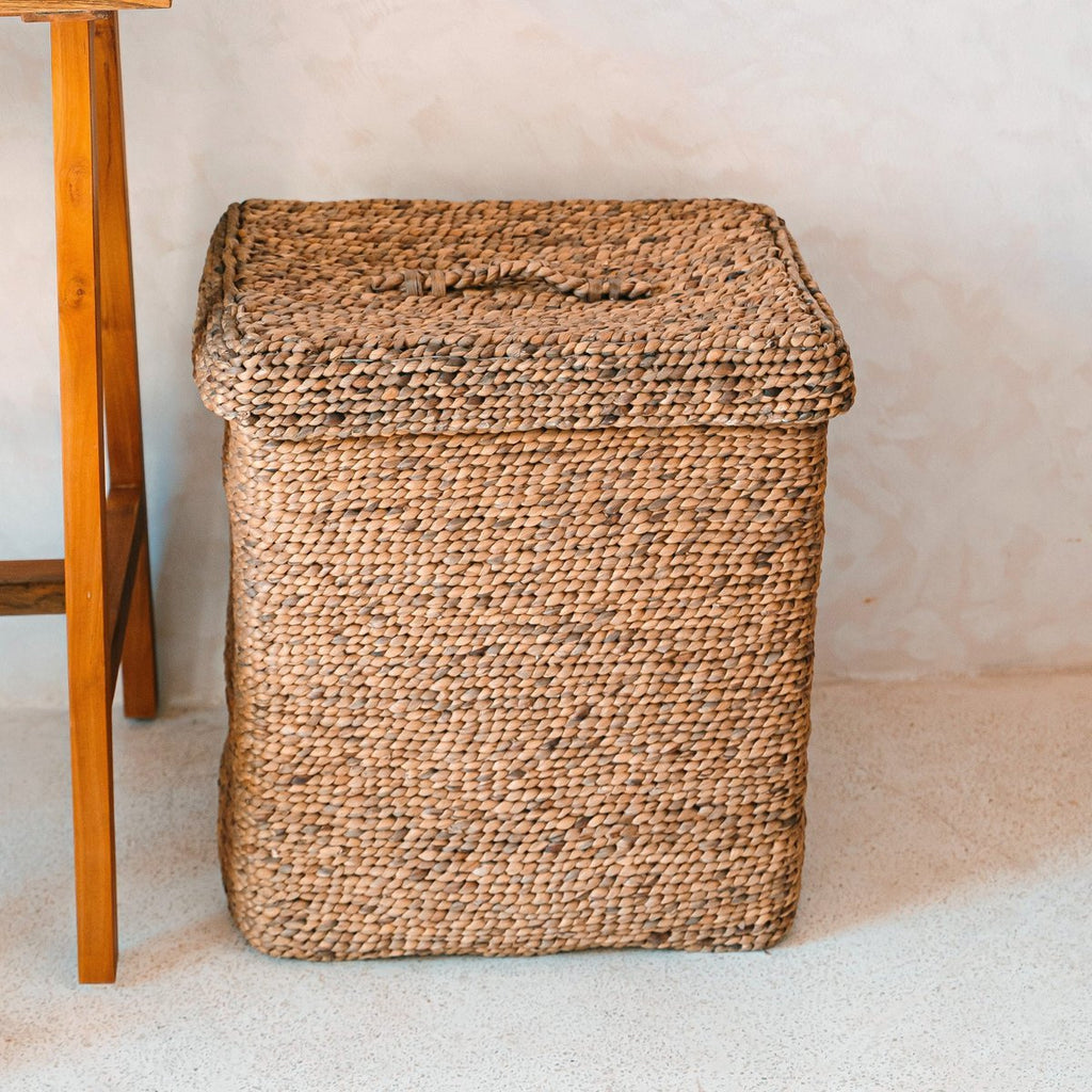 Large Laundry Basket with Lid – Decorative Woven Brown Basket – Rectangular Laundry Hamper – Boho Basket Handmade from Water Hyacinth SEMERU - LUXONAS HOME