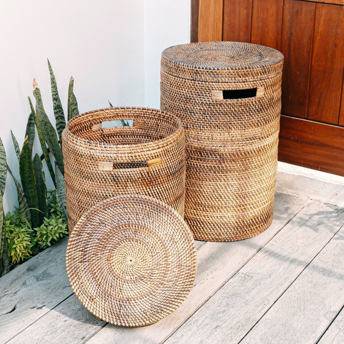 Large Laundry Basket with Lid – Woven Round Basket – Brown Boho Storage Basket – Decorative Rattan Basket (2 sizes Ø 36/40 cm) SARI (brown) - LUXONAS HOME