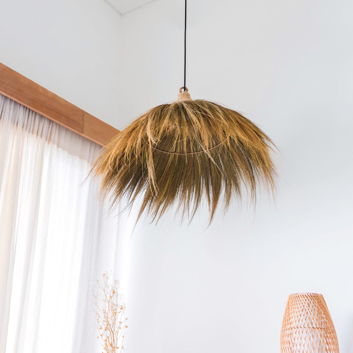 Large Seagrass Lampshade – Natural Pendant Light with Fringes – Boho Pendant Light – Handmade Tropical Hanging Lamp MAWANA (Ø 53 cm) - LUXONAS HOME