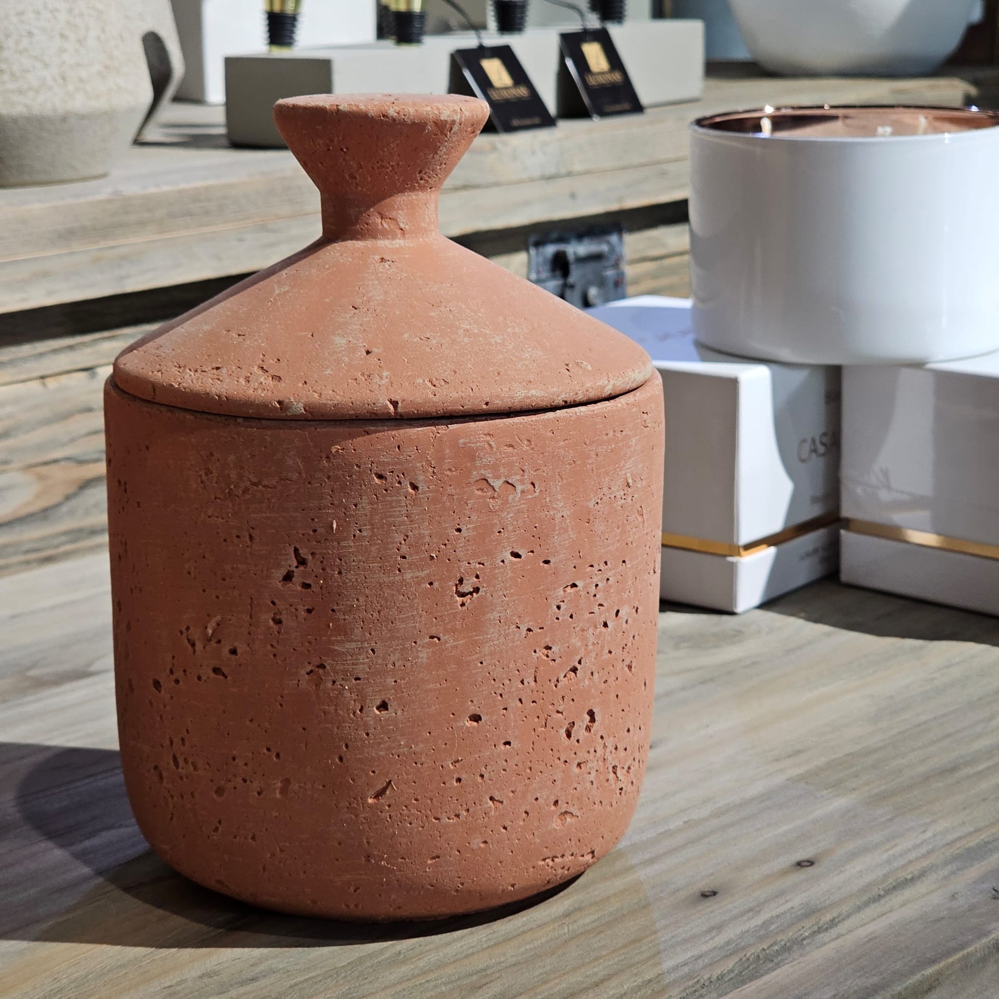 Large Terracotta Jar - LUXONAS