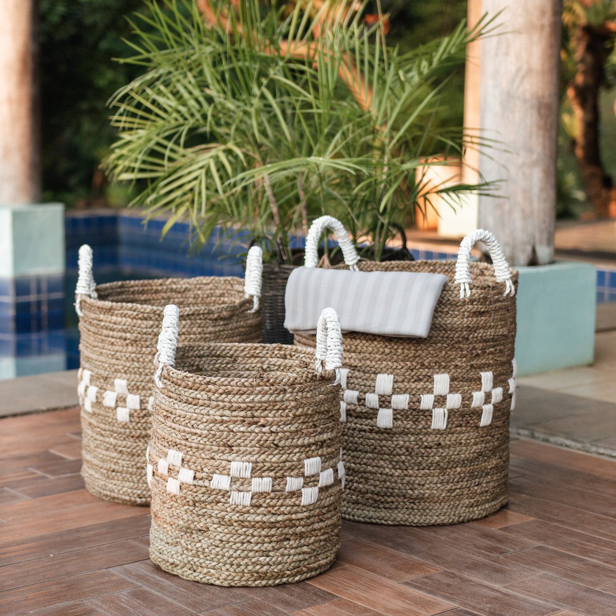 Laundry Basket LAWANG | Plant Basket | Storage Basket made from Seagrass (3 sizes) - LUXONAS HOME