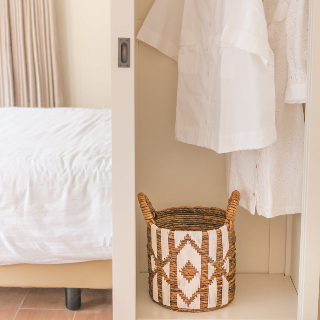 Laundry Basket Plant Basket Large Round NASARI Made of Banana Fibre with Cotton Macrame Pattern - LUXONAS HOME