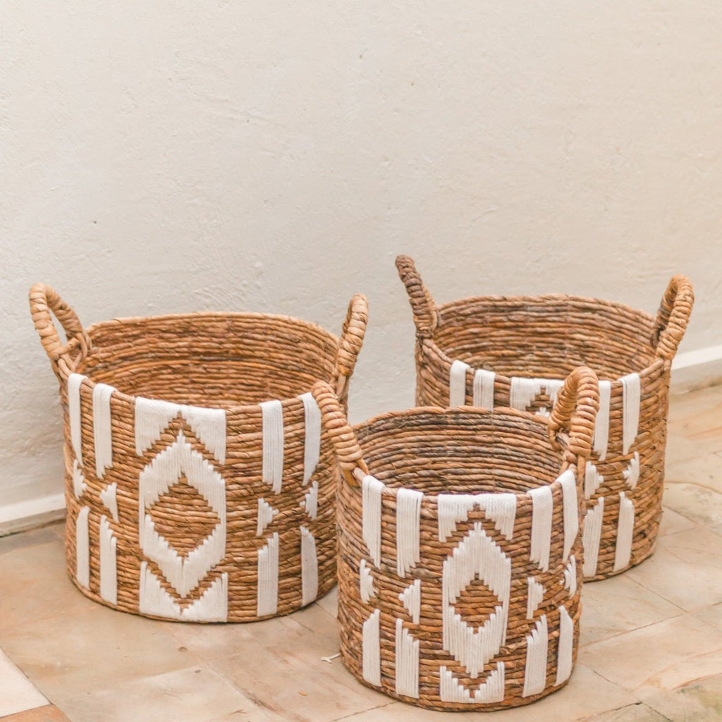 Laundry Basket Plant Basket Large Round NASARI Made of Banana Fibre with Cotton Macrame Pattern - LUXONAS HOME