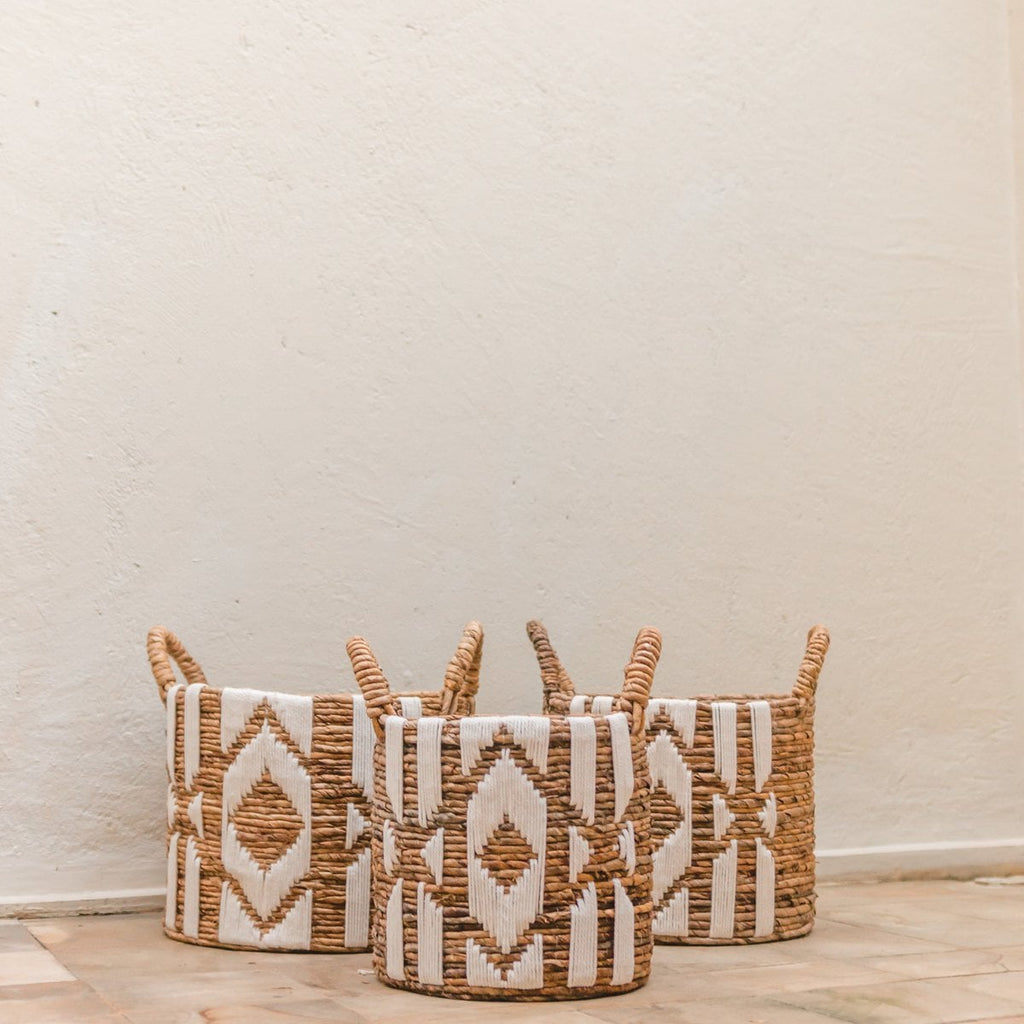 Laundry Basket Plant Basket Large Round NASARI Made of Banana Fibre with Cotton Macrame Pattern - LUXONAS HOME