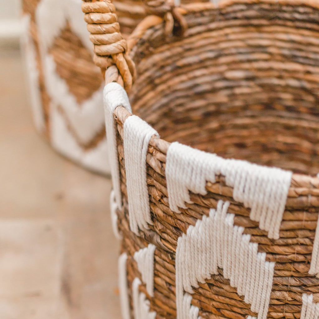 Laundry Basket Plant Basket Large Round NASARI Made of Banana Fibre with Cotton Macrame Pattern - LUXONAS HOME