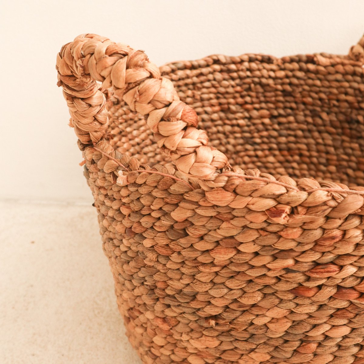 Laundry Basket | Plant Basket | Storage Basket SAMU made from Water Hyacinth (3 sizes) - LUXONAS HOME