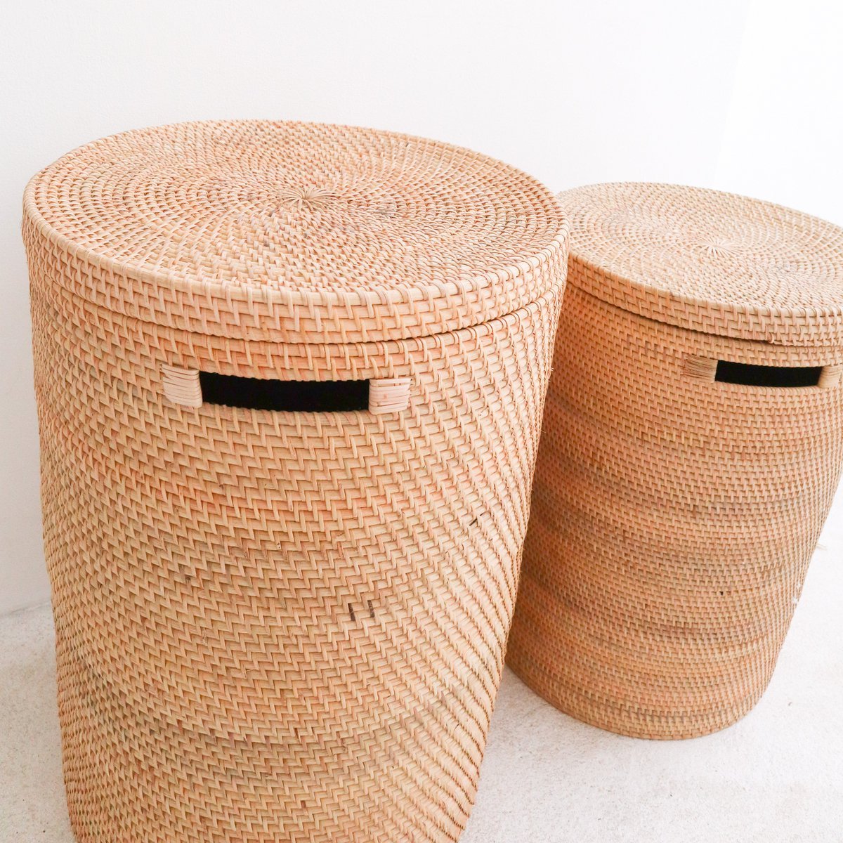 Laundry Basket with Lid Storage Basket made from Rattan SARI (2 sizes) - LUXONAS HOME