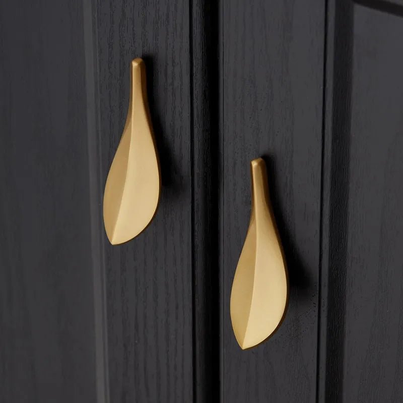 Leaf Handle Knob - LUXONAS