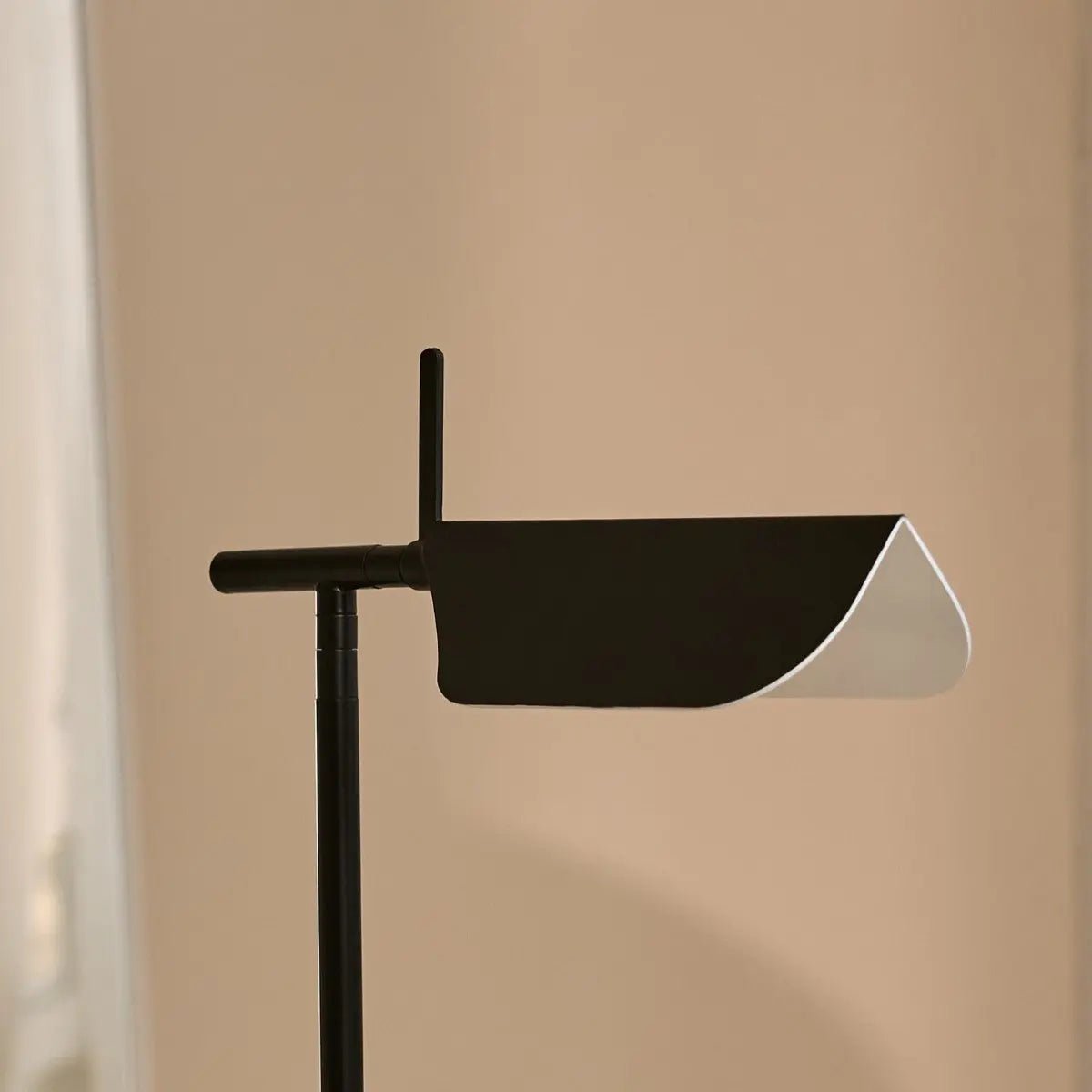 Marcello Black Metal Dresser Lamp | Modern & Scandinavian Design - LUXONAS HOME