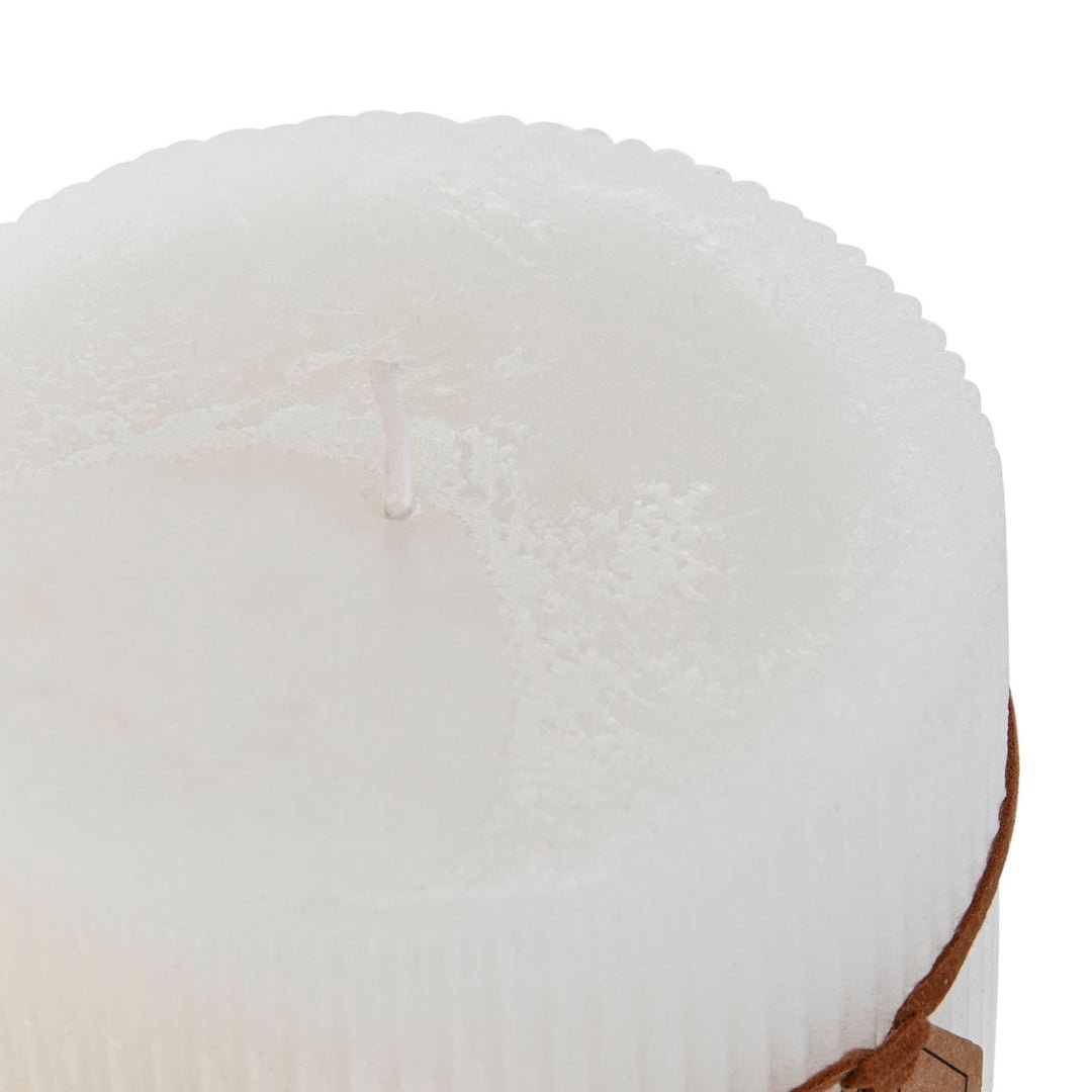 Medium White Grated Candle - LUXONAS