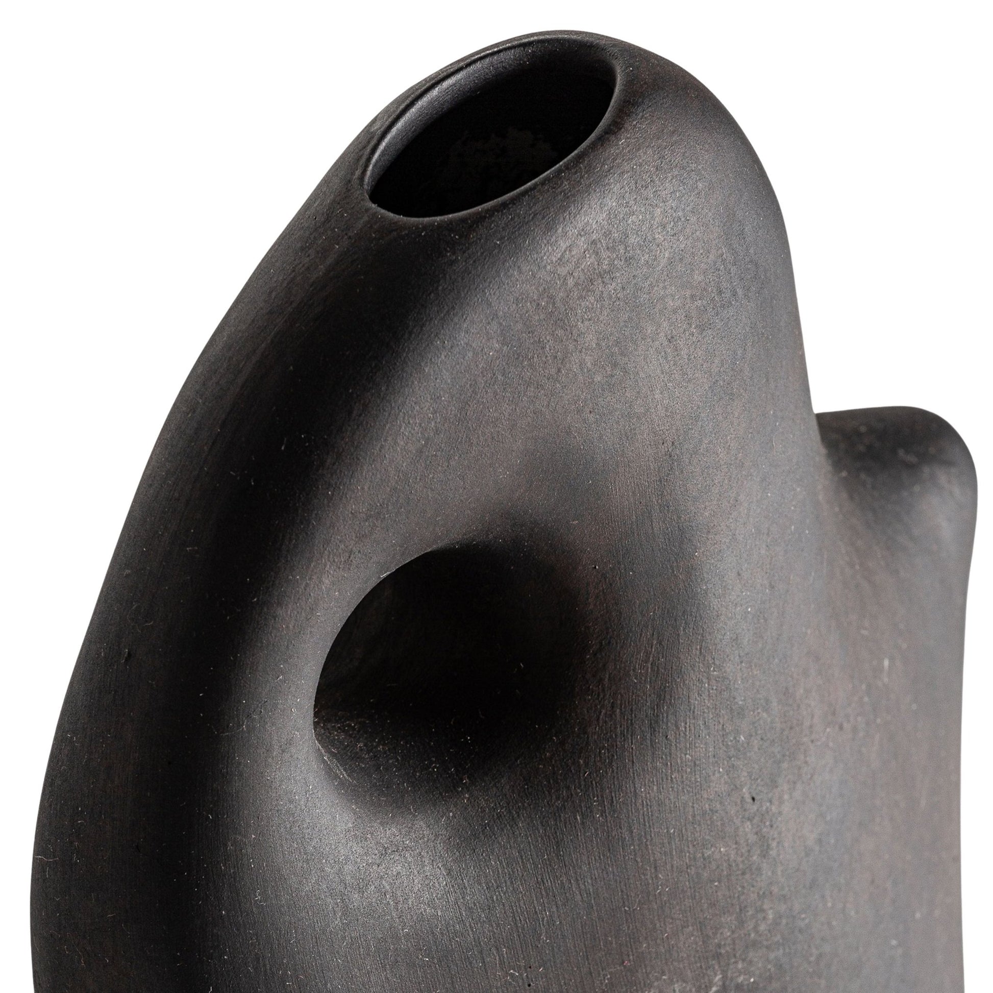 Noah Vase - Elegant Black Ceramic Design for Sophisticated Decor - LUXONAS