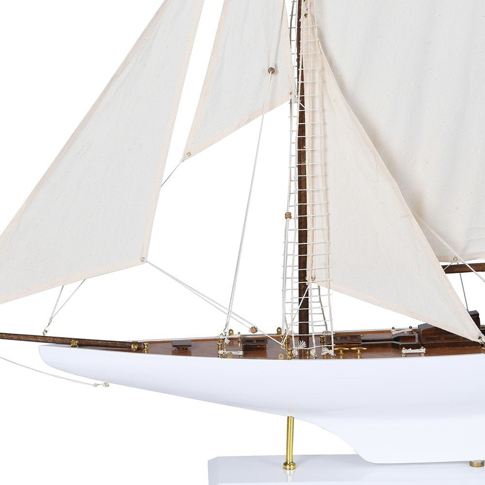 Ocean's Embrace Yacht - LUXONAS