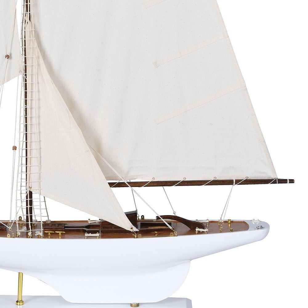 Ocean's Embrace Yacht - LUXONAS