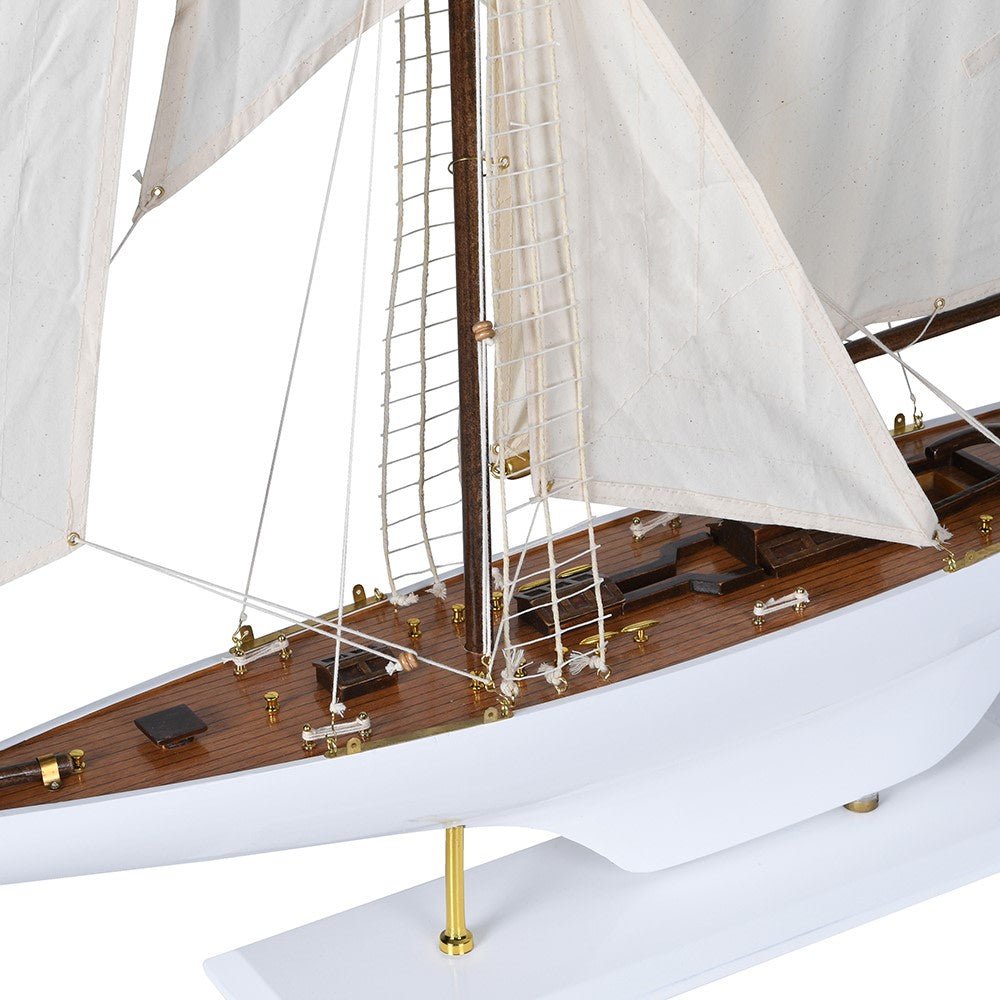 Ocean's Embrace Yacht - LUXONAS
