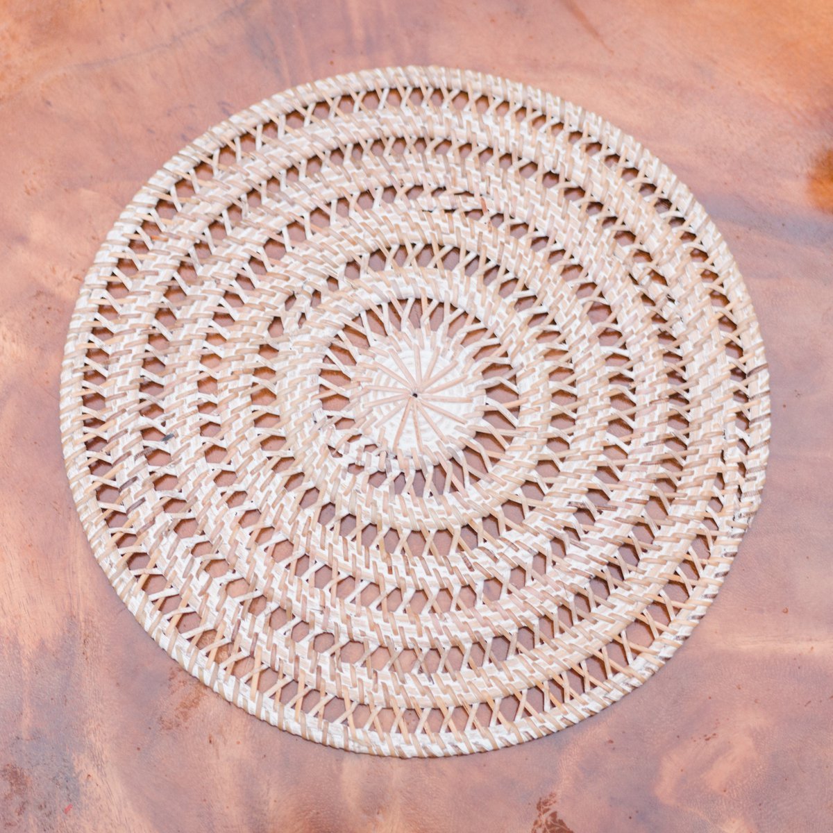 Placemat (Set of 2, 4, or 6) ILUH 35 cm | Boho Table Mat made of Rattan - LUXONAS HOME