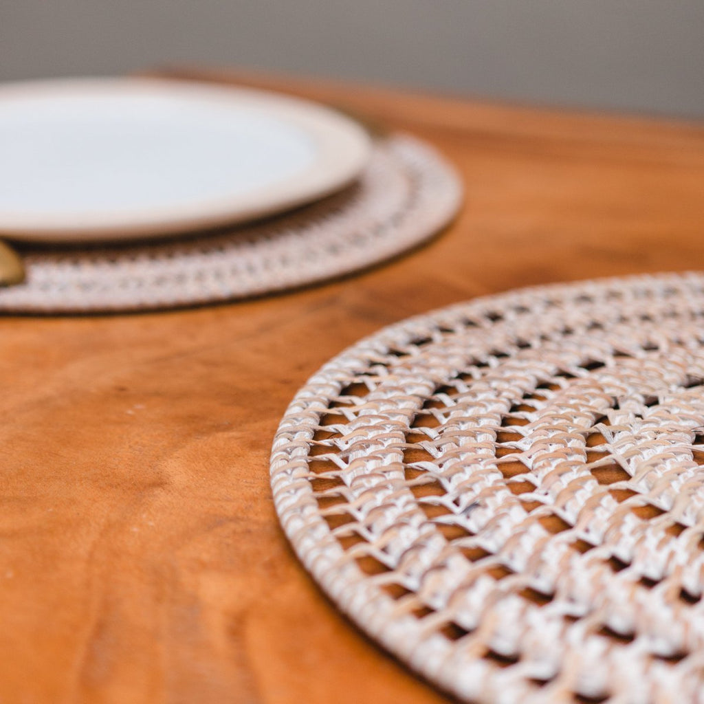 Placemat (Set of 2, 4, or 6) ILUH 35 cm | Boho Table Mat made of Rattan - LUXONAS HOME