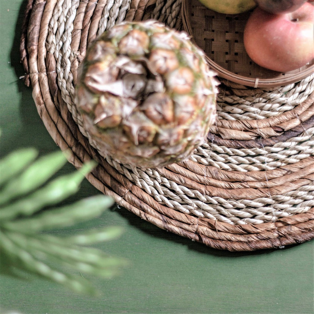 Placemat (Set of 4 or 6) MATARAM | Boho Round Table Mat made of Banana Fibre & Seagrass 38 cm - LUXONAS HOME