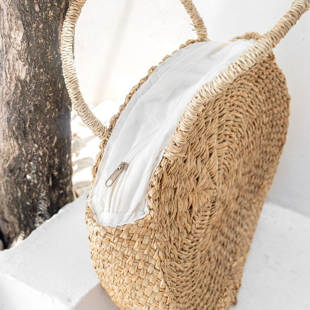 Round Bag Made from Woven Seagrass MENARA - LUXONAS HOME