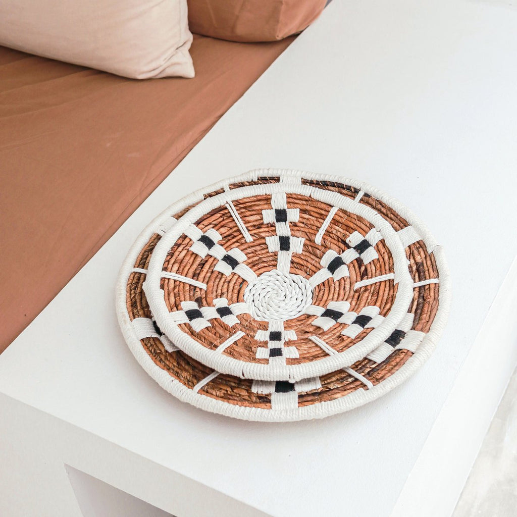 Round Boho Wall Basket or Flat Bowl TAMAN made of Banana Fibre (30 cm S / 40 cm M) - LUXONAS HOME