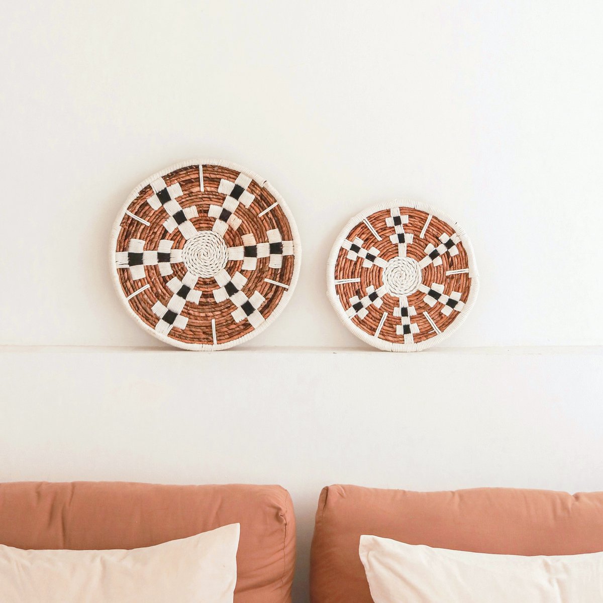 Round Boho Wall Basket or Flat Bowl TAMAN made of Banana Fibre (30 cm S / 40 cm M) - LUXONAS HOME