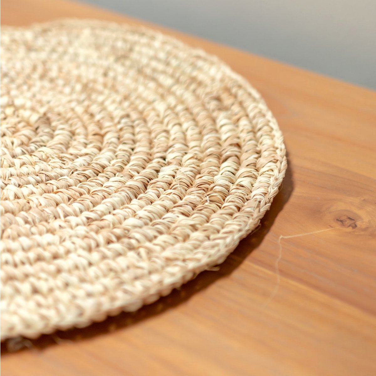 Round Raffia Placemat (Set of 2, 4, or 6) URUP - LUXONAS HOME