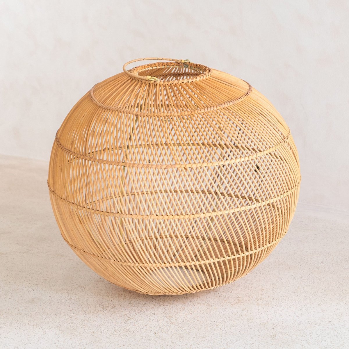 Round Rattan Lampshade – Boho Pendant Light Modern – Handmade Ceiling Lamp – Spherical Natural Hanging Lamp (Ø 40/50 cm) KENCANA - LUXONAS HOME