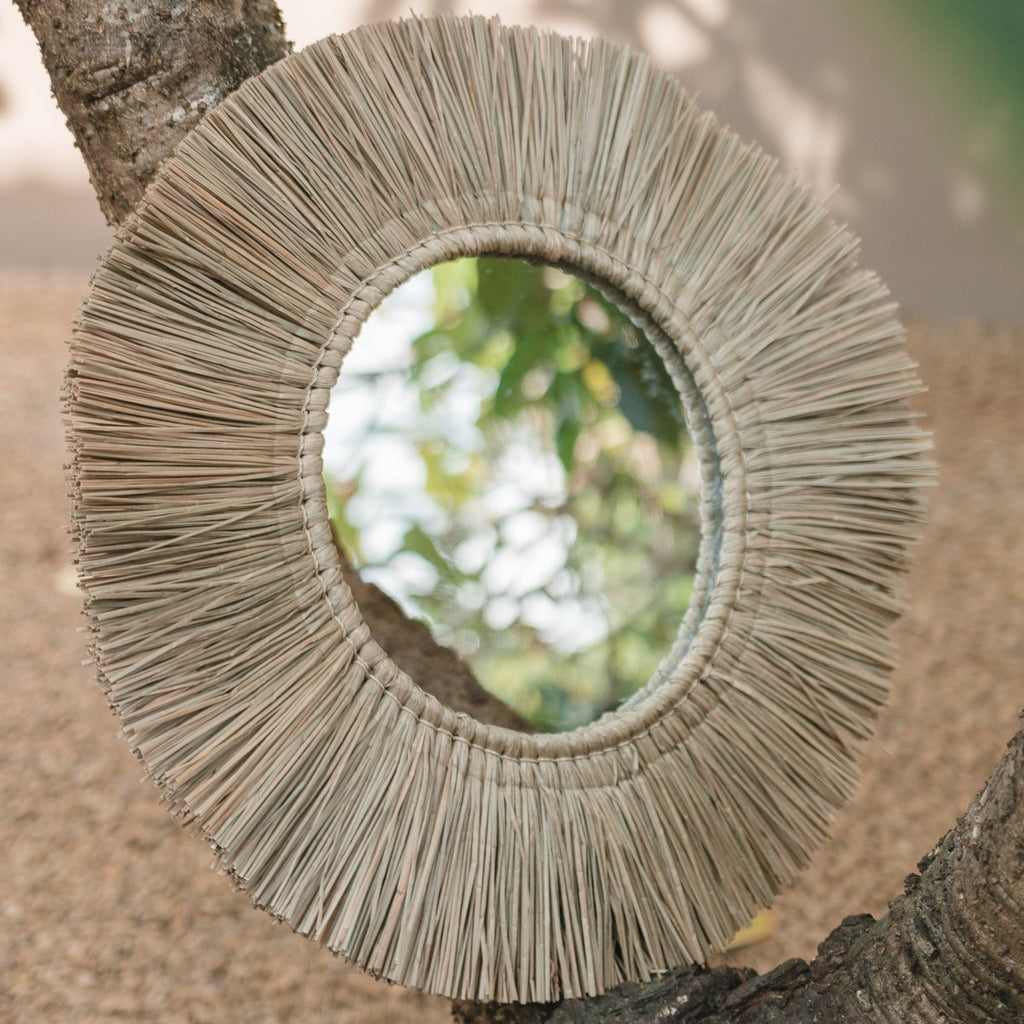 Round Seagrass Wall Mirror 60 cm Diameter RIMBA - LUXONAS HOME