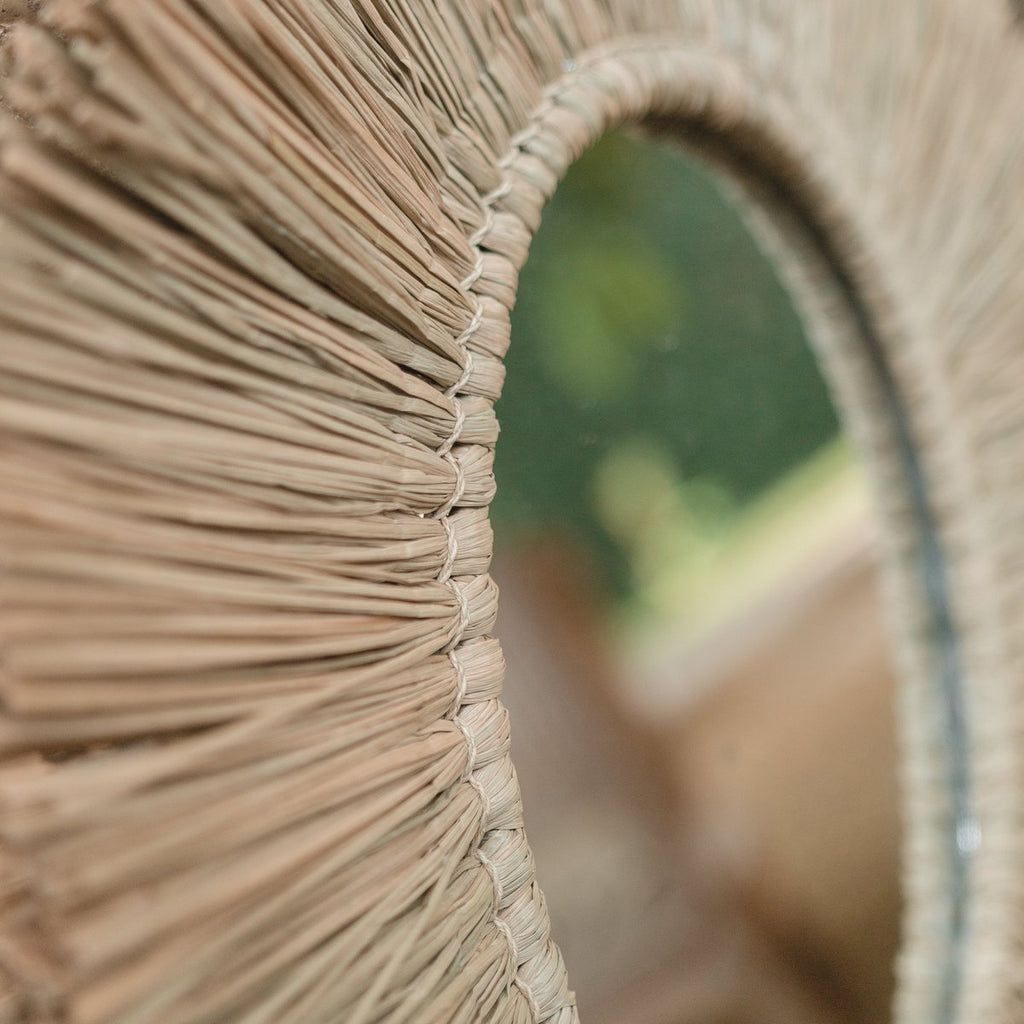 Round Seagrass Wall Mirror 60 cm Diameter RIMBA - LUXONAS HOME